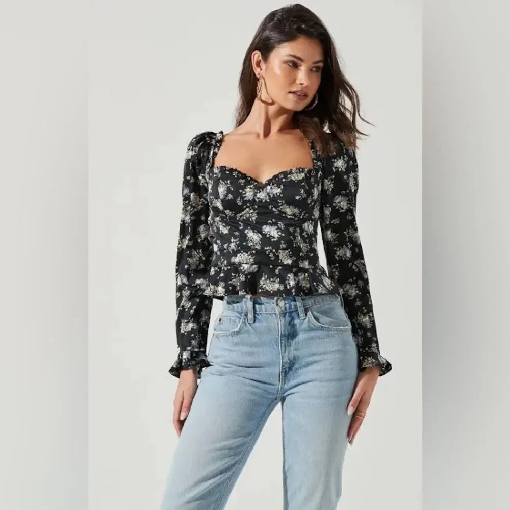 ASTR Floral Sweetheart Neck Underwire Satin Top - Picture 2 of 10